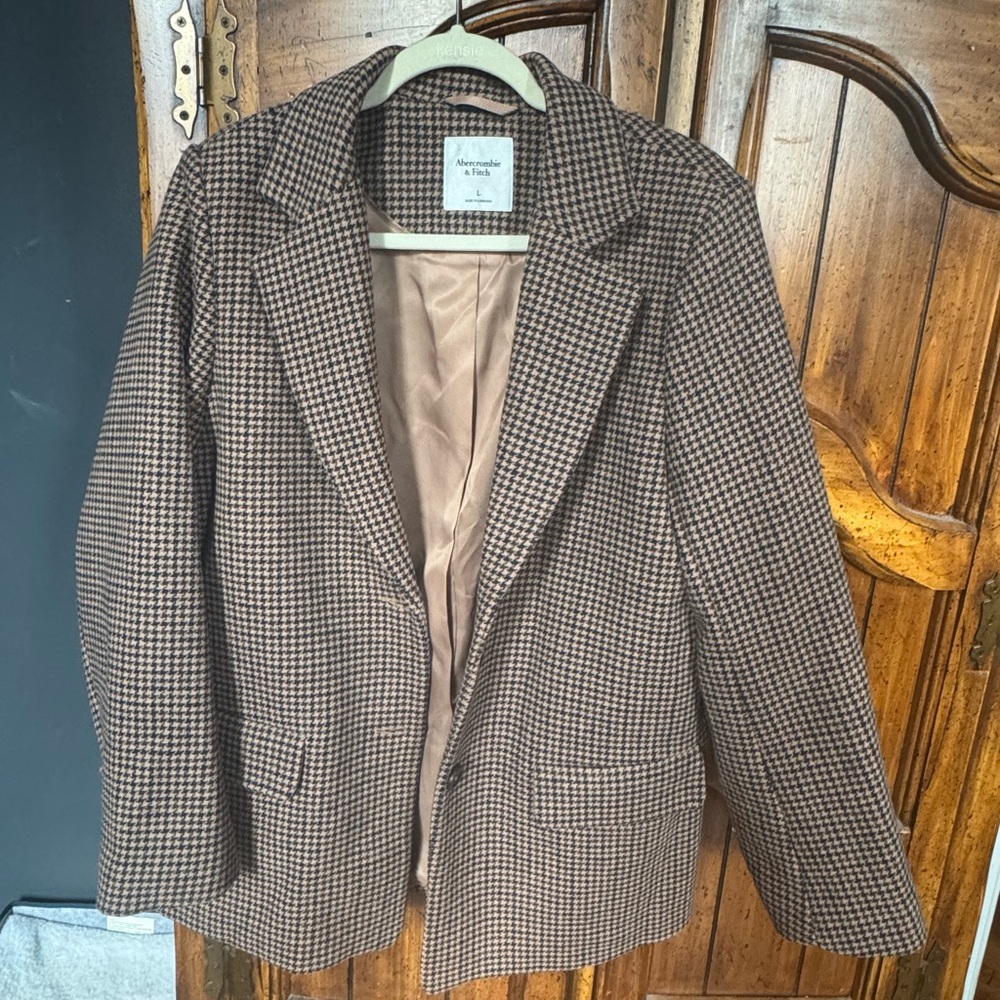 Abercrombie & Fitch Brown Checkered Blazer